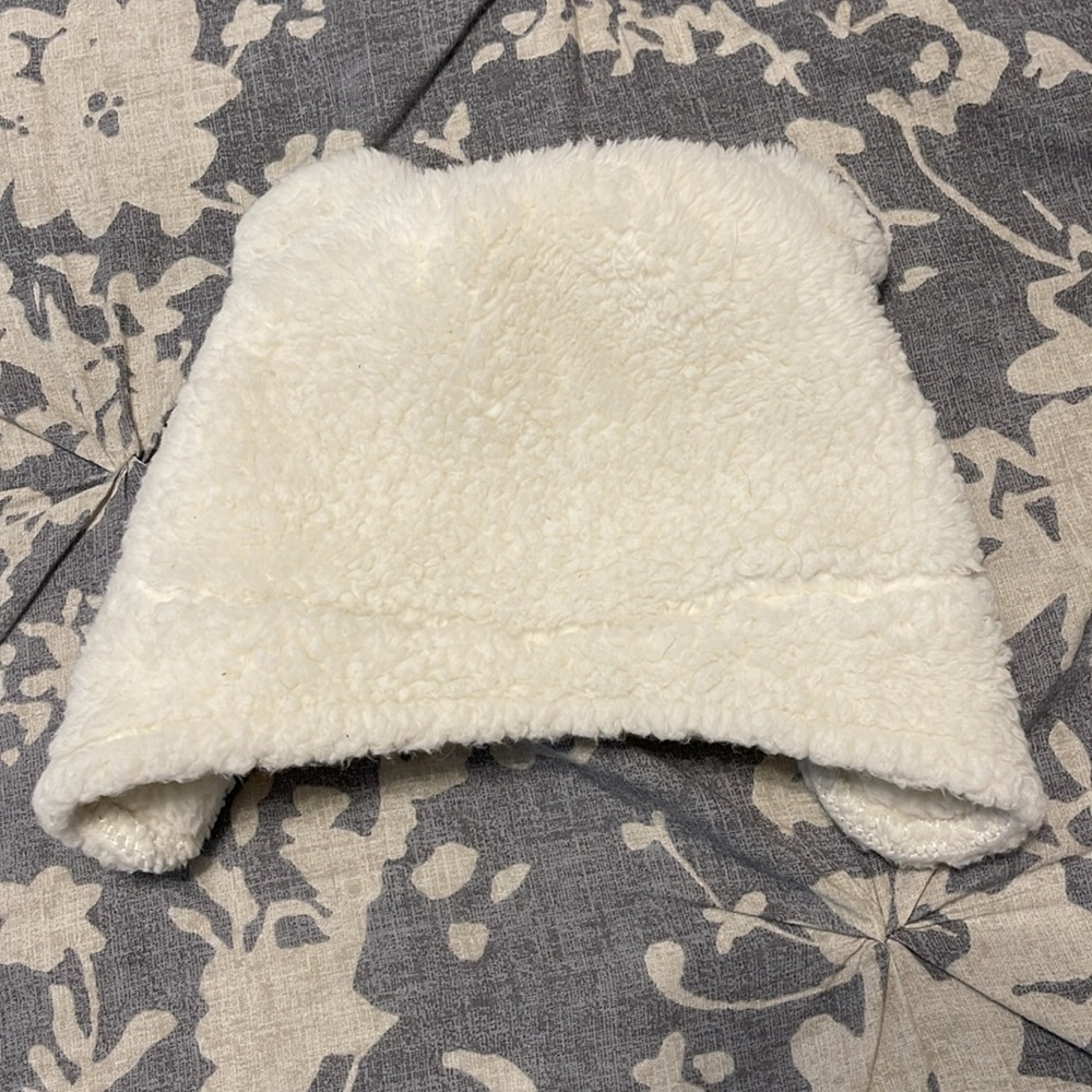 Bear Hat - Picture 3 of 10